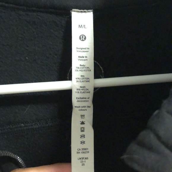 Lululemon scuba half zip - Picture 2 of 5